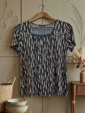 Notations Navy and Cream Short Sleeve Scoop Neck Blouse